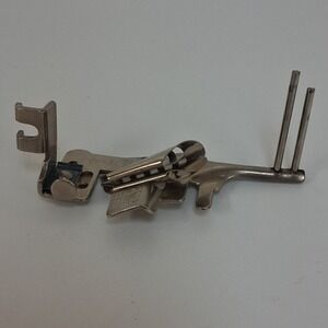 Vintage Singer Slotted Binder Foot 160359 USA Low Shank Bias Tape‎ Attachment